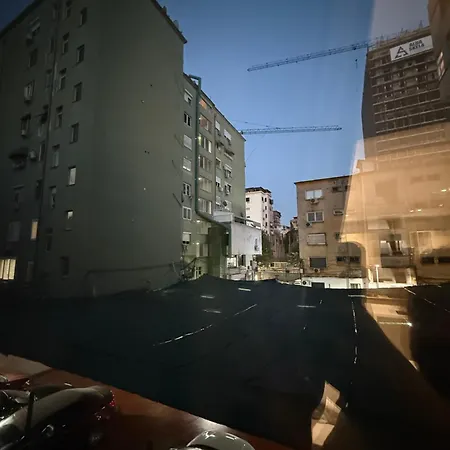 アパート Sol Heart Of Blloku ティラナ