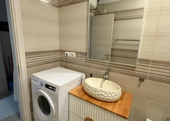 Sol Heart Of Blloku * טיראנה