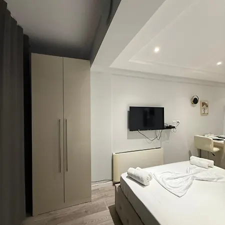 Sol Heart Of Blloku Apartamento Tirana