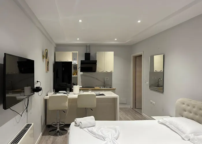 Sol Heart Of Blloku Тирана